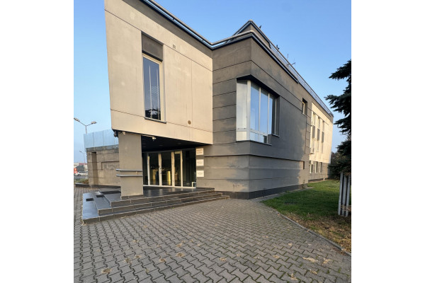 mazowieckie, płoński, Płońsk, Wynajem biura 215 m² z parkingiem – Płońsk